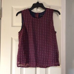 🥁🛼🧩 Banana Republic burgundy blue blouse